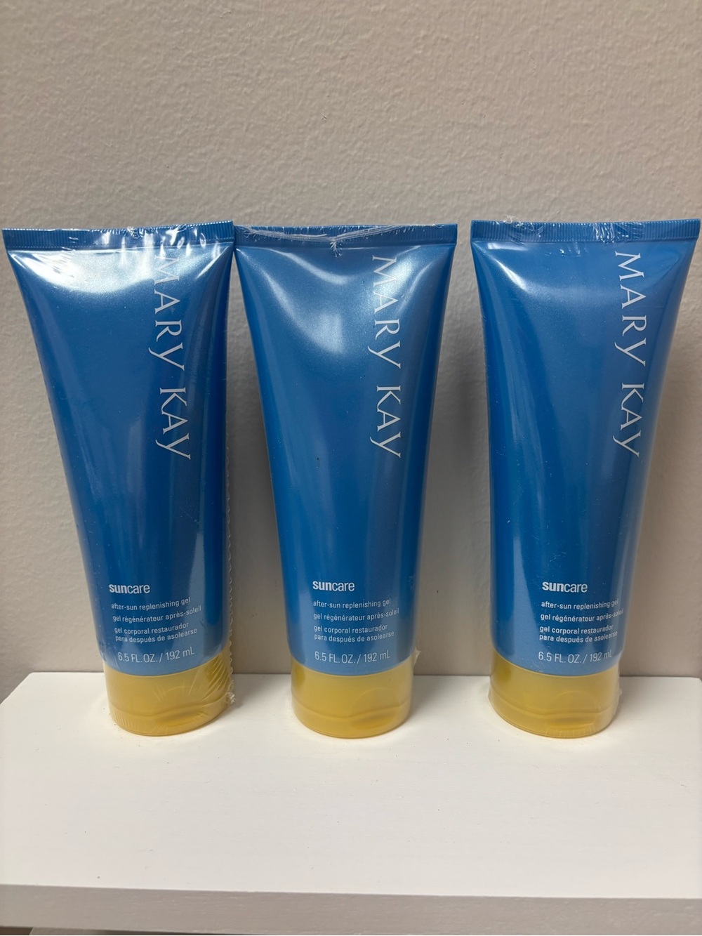Lot of 3 Mary Kay Suncare After-Sun Replenishing Gel - Blue - Sealed
